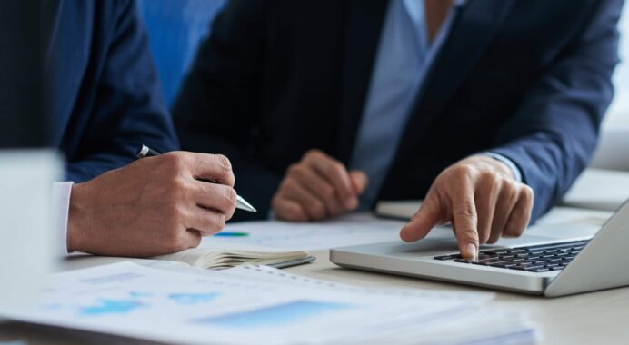 Comment déclarer les revenus des SCPI et optimiser sa fiscalité en 2024 ?