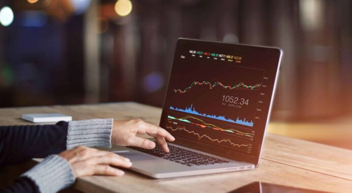 Forex : Un placement recommandé par les Influenceurs, un risque sous-estimé