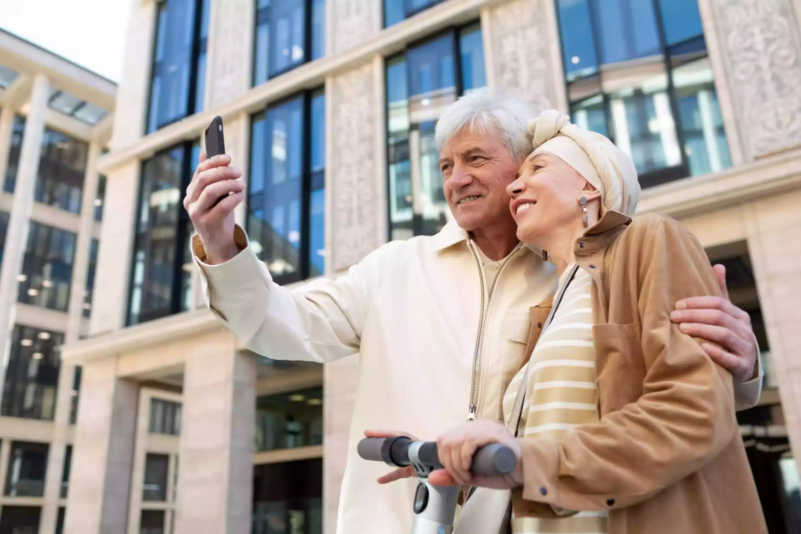 Couple senior viager SCIC Les 3 colonnes