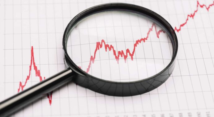 Les ETF actions récoltent plus de 17 milliards d’euros en octobre 2024 : Faut-il investir ?