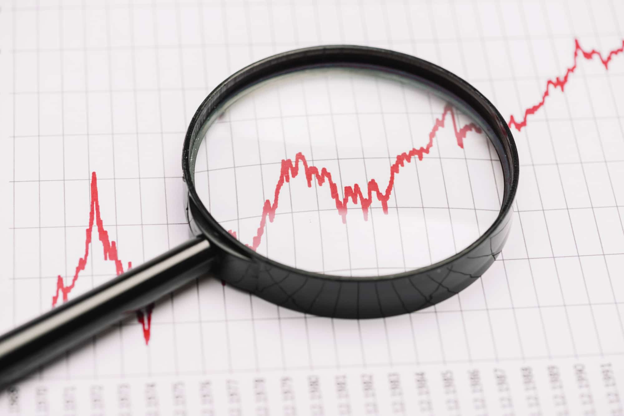 Les ETF actions récoltent plus de 17 milliards d’euros en octobre 2024 : Faut-il investir ?
